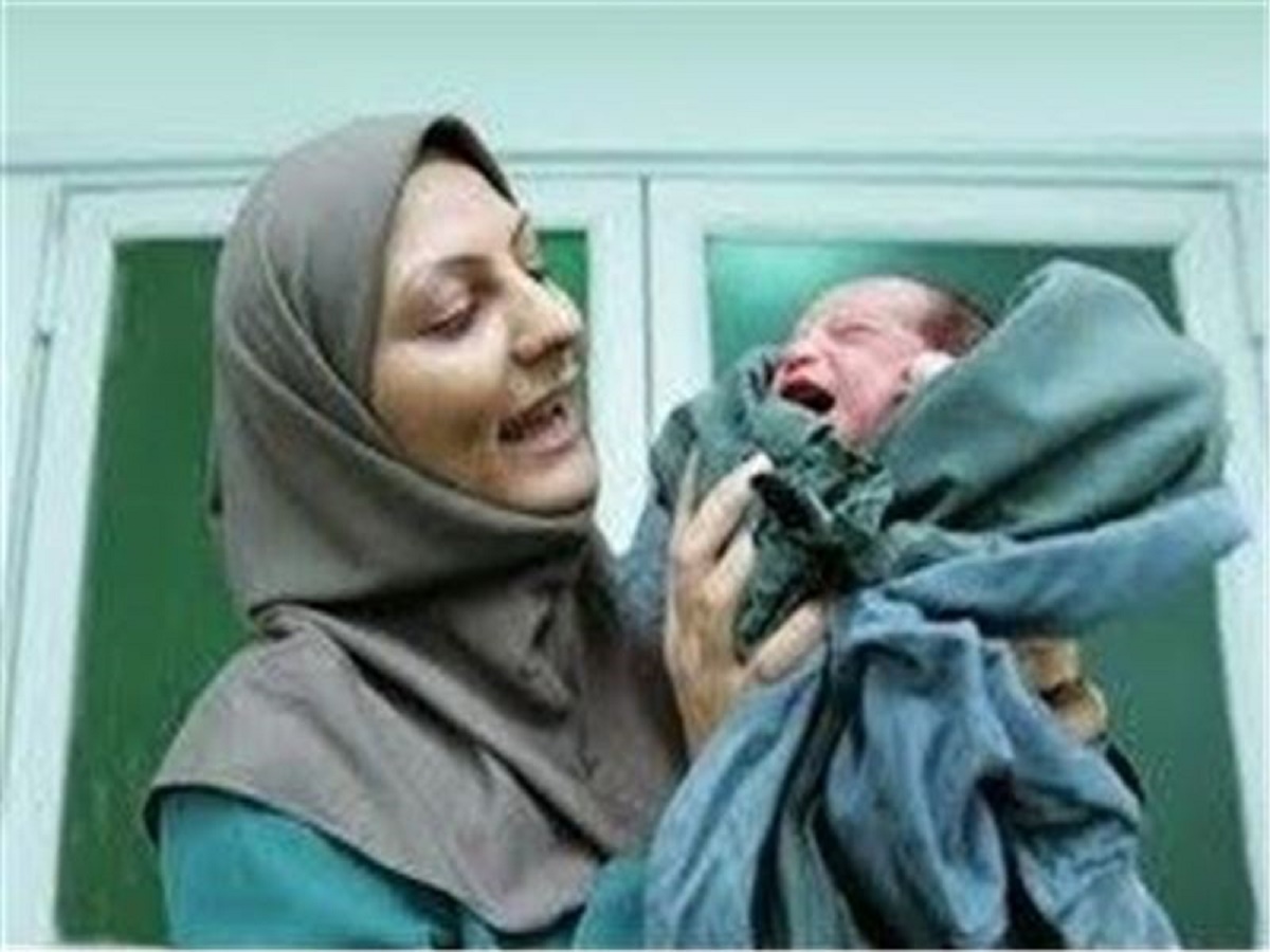 تعرفه کارشناسان ماما ۷۵ درصد پزشک عمومی است