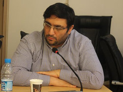 اصلاح ساختار مجلس باید مورد توجه جدی قرار بگیرد