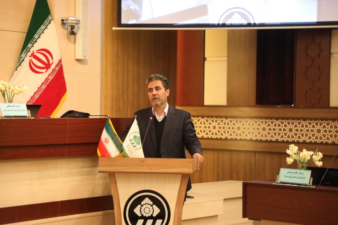 اجازه نمیدهیم حقی از کارکنان شهرداری ضایع شود