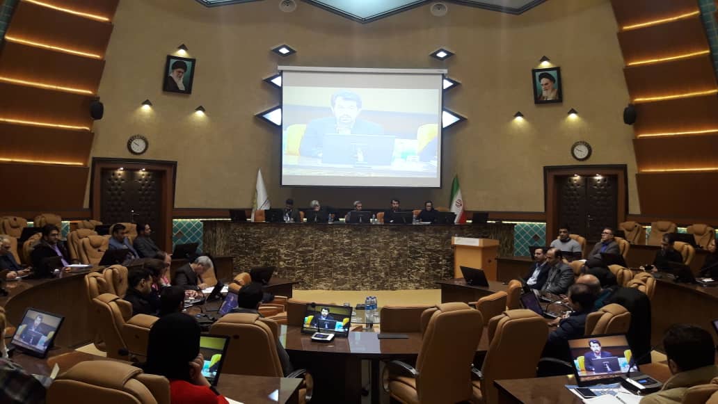 بررسی موانع تعاملات بین&zwnj;المللی شرکت&zwnj;های دانش بنیان