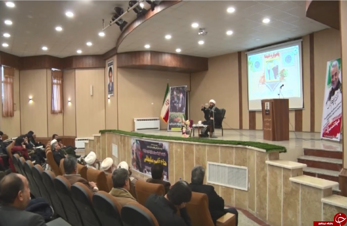 حاج قاسم سلیمانی خاری در چشم دشمنان