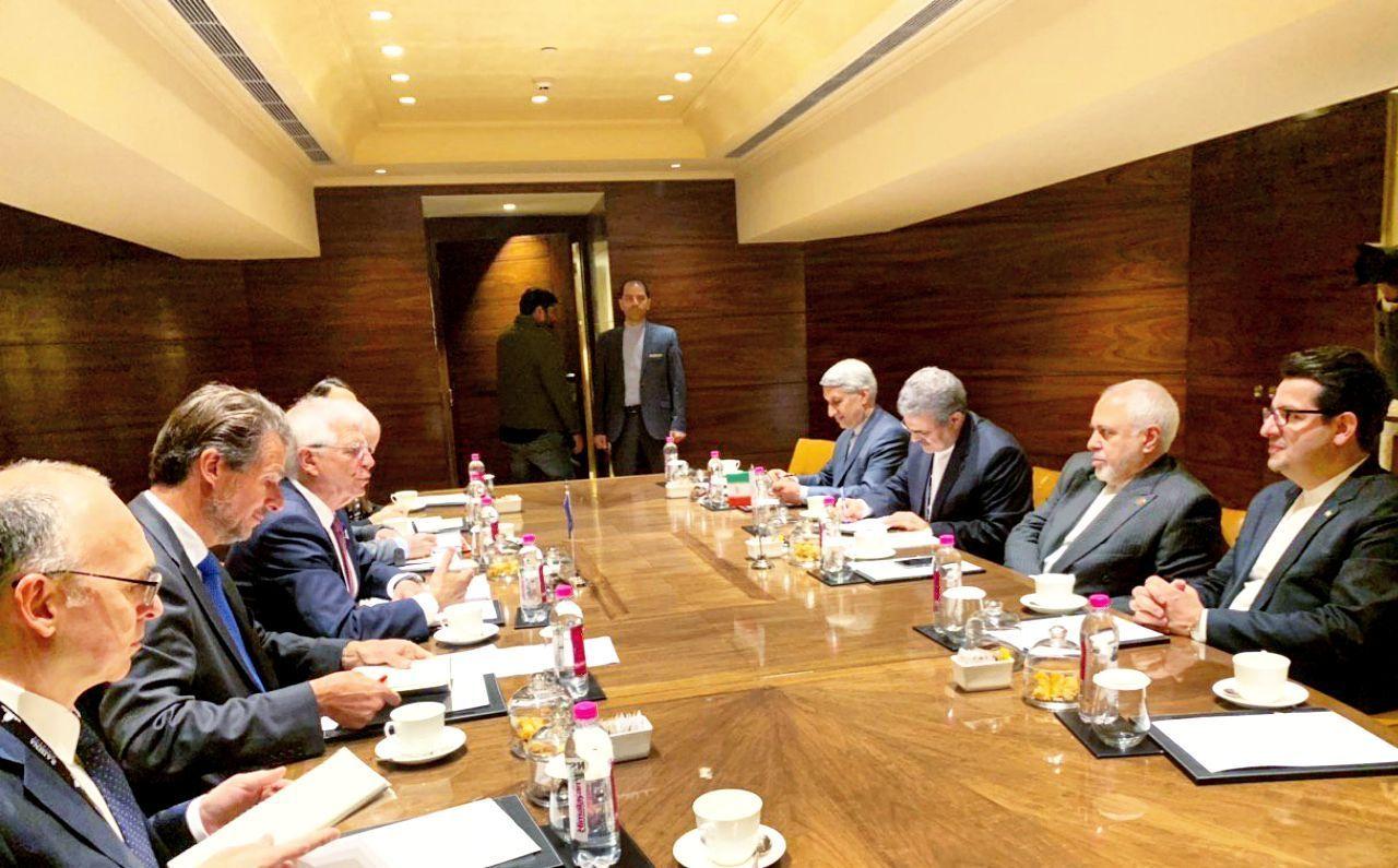 هماهنگ کننده سیاست خارجی اتحادیه اروپا با ظریف دیدار کرد