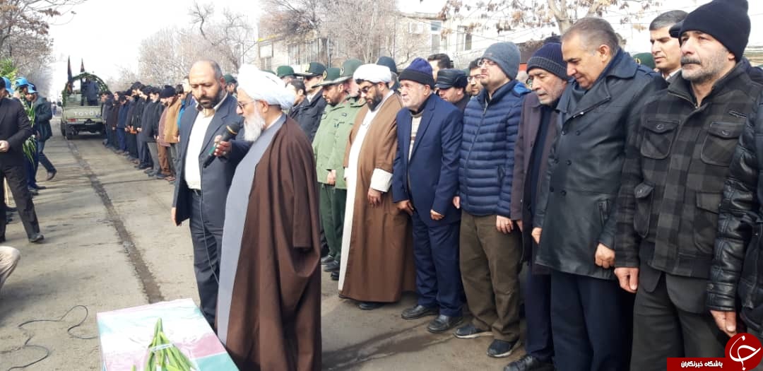 تشییع پیکر الناز نبیی از شهدای سانحه هواپیمای اوکراینی در زنجان