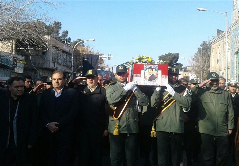 پیکر یکی از شهدای سقوط هواپیمای اوکراین در سبزوار تشییع شد