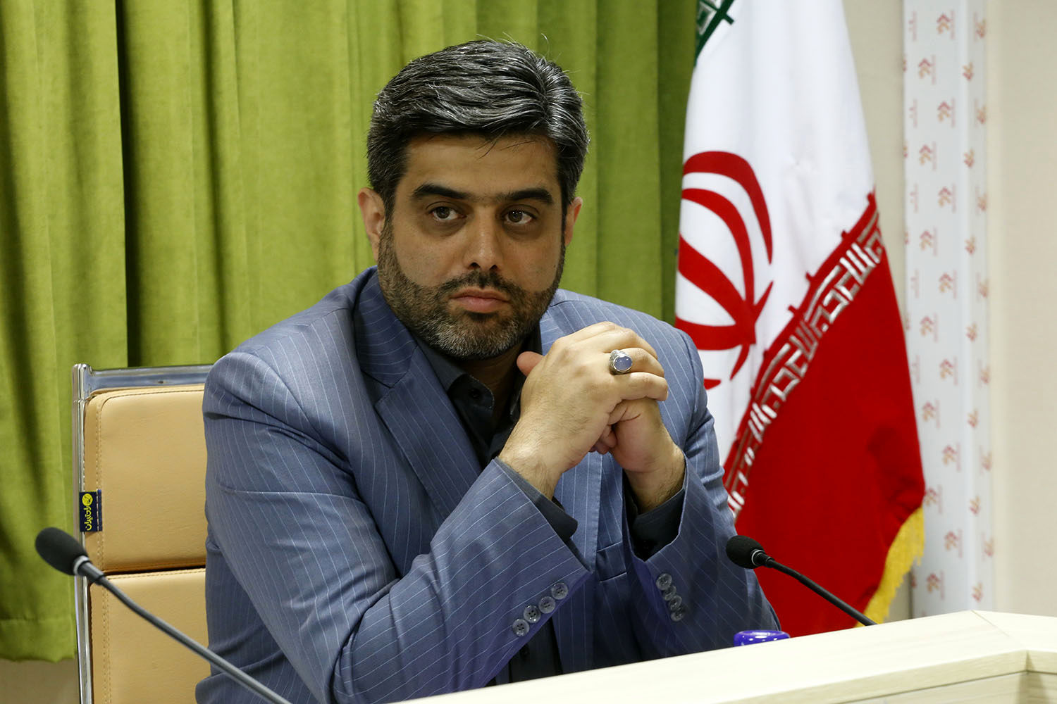 رضا بهرام ثابت کرد پلی بک نمی خواند / خوانندگانی که دستمزدشان را به سیل زده های سیستان اهدا کردند رضا بهرام ثابت کرد پلی بک نمی خواند / خوانندگانی که دستمزدشان را به سیل زده های سیستان اهدا کردند