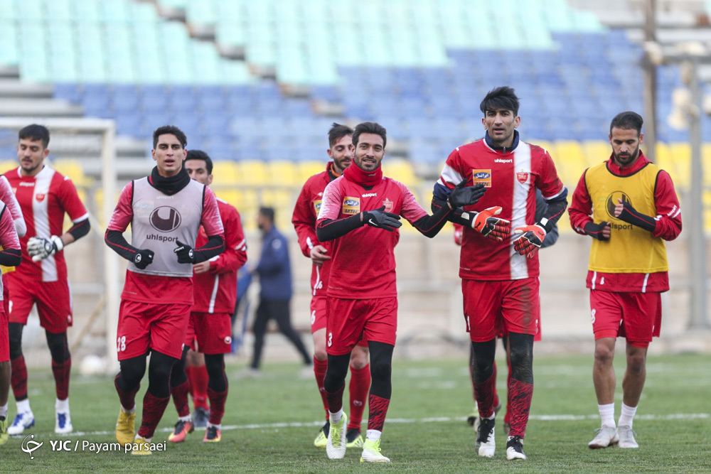 تمرین پرسپولیس زیر بارش باران