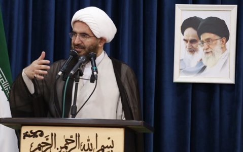 پاسخ دندان‌شکن به فتنه ۸۸ در نماز جمعه‌ها داده شد