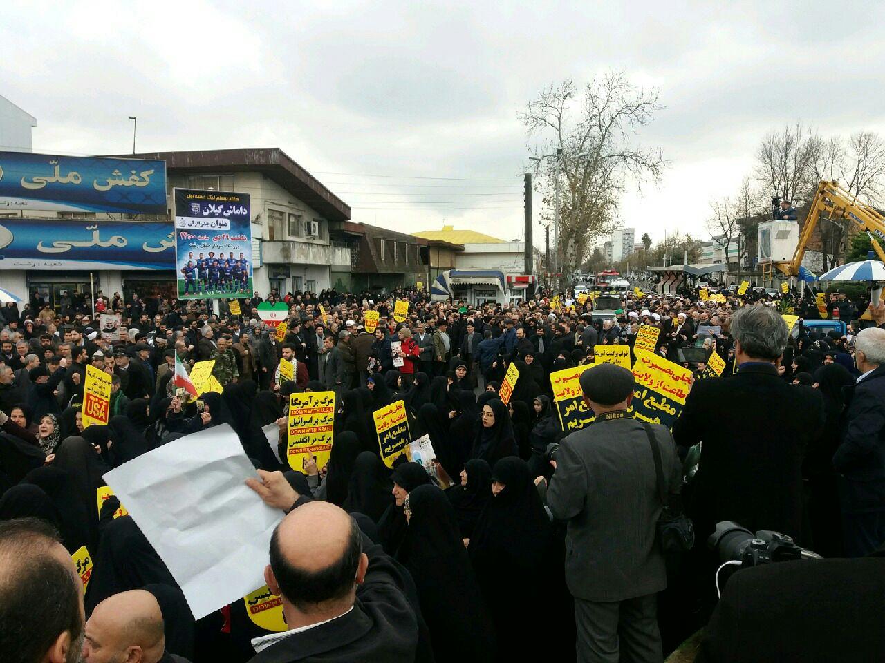 حضور پر شور مردم رشت در راهپیمایی حمایت از سپاه پاسداران انقلاب اسلامی