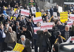 راهپیمایی نمازگزاران اصفهانی در حمایت از سیلی محکم سپاه به آمریکا