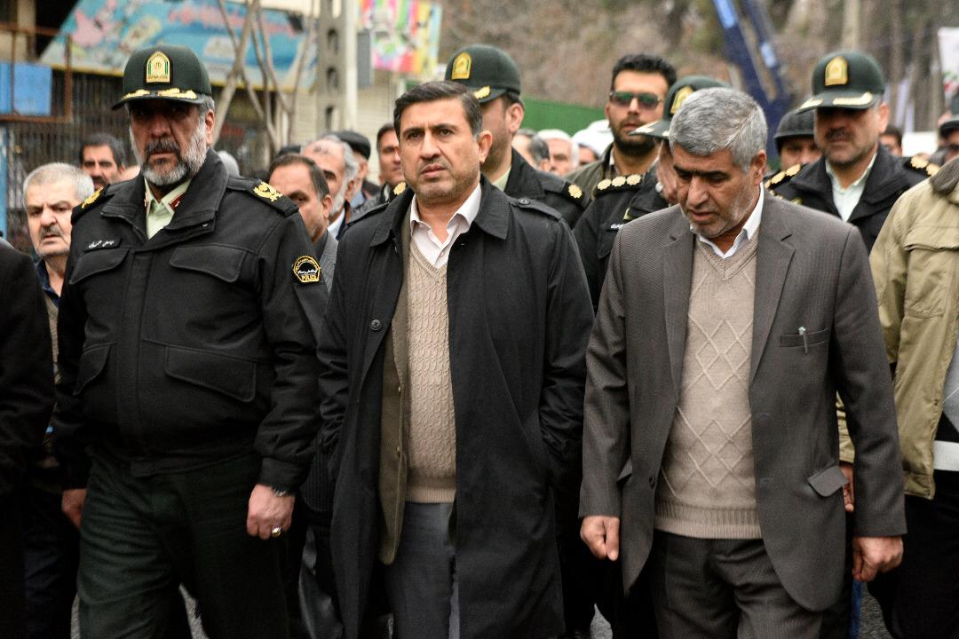 با تمام قوا در پیروی از مقام معظم رهبری، حامی نیروهای مسلح جمهوری اسلامی هستیم