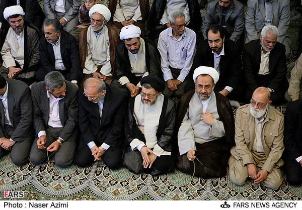 تصاویری از حضور مسئولین در نماز جمعه این هفته تهران
