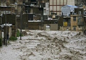 تخلیه آب از ۳۰ منزل در کنارک از سوی شهرداری اصفهان