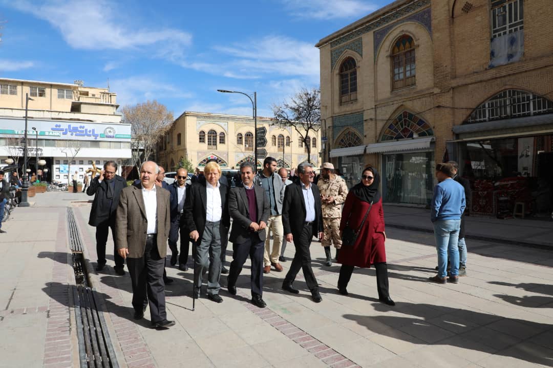 بازآفرینی بافت تاریخی، احیای هویت شیراز است