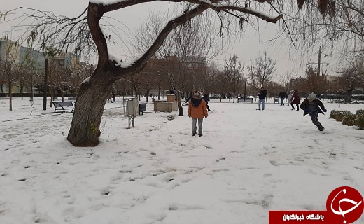 شادی&zwnj;های کودکانه در یک روز برفی