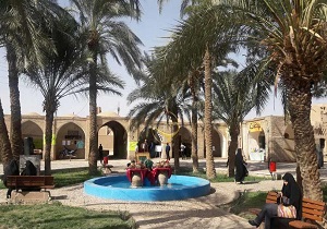جریان زندگی در کاروان سرای میدان خان بافق
