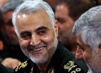 خنده&zwnj;هایی که فراموش نخواهد شد؛ شوخی حاج قاسم سلیمانی با بومی&zwnj; عرب زبان