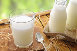 تنها ۴ قلم محصولات لبنی مشمول قیمت‌گذاری تعزیراتی است + فیلم