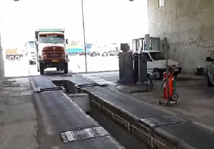 وضع نابسامان مرکز معاینه فنی خودروهای سنگین در شیراز + فیلم