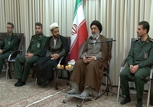 دیدار کارکنان یگان حفاظت هواپیمایی فرودگاه سنندج با نماینده، ولی فقیه