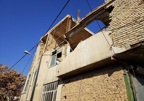 ریزش یک واحد ساختمانی در آبیک ریزش یک واحد ساختمانی در آبیک