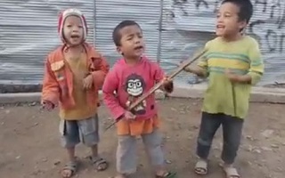 آوازخوانی پر سر و صدای کودکان فقیر در فضای مجازی