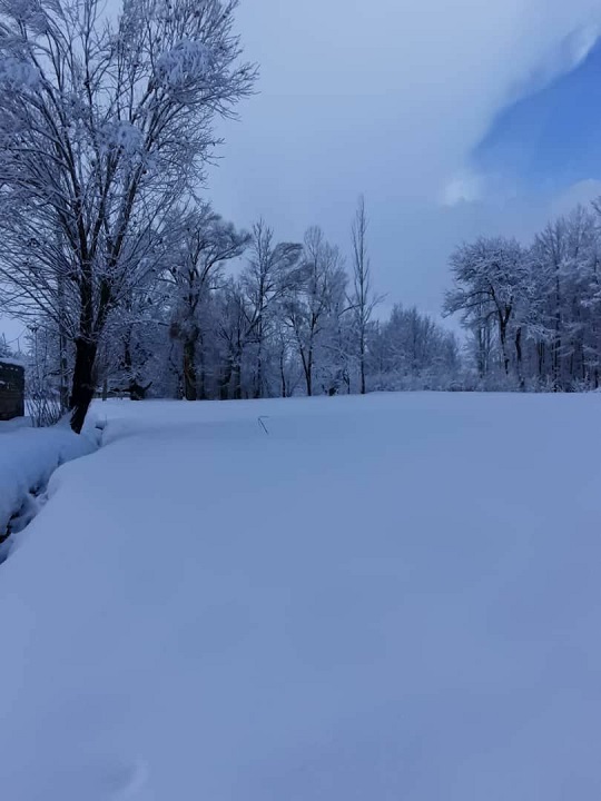 تصاویری زیبا و زمستانی از طبیعت روستای بیرگان