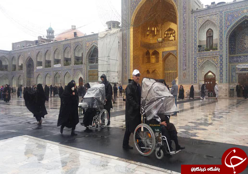 تصاویر روز برفی در حرم مطهر امام رضا(ع)