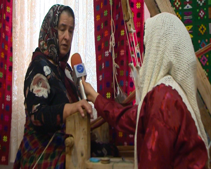 چادرشب&zwnj; بافی قاسم&zwnj;آباد گیلان در چند قدمی ثبت جهانی
