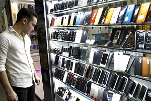 قیمت گوشی در سراشیبی