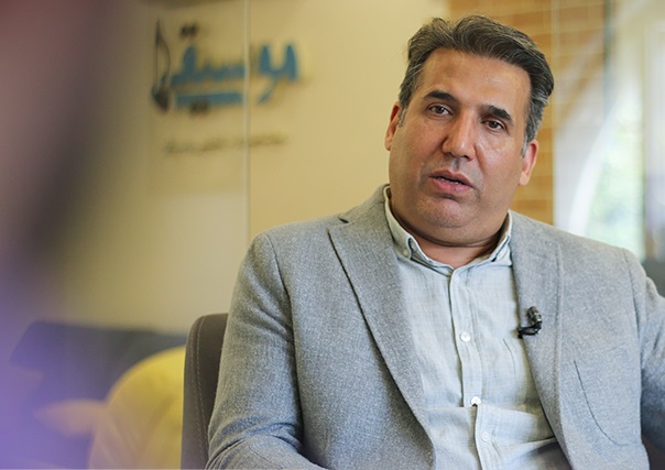 مردی که بی حاشیه نمی تواند کار کند / حالا  چاوشی و تصویرش مقابل آیینه / &laquo;بی نام&raquo; لشگری که باید تک نفره باشد