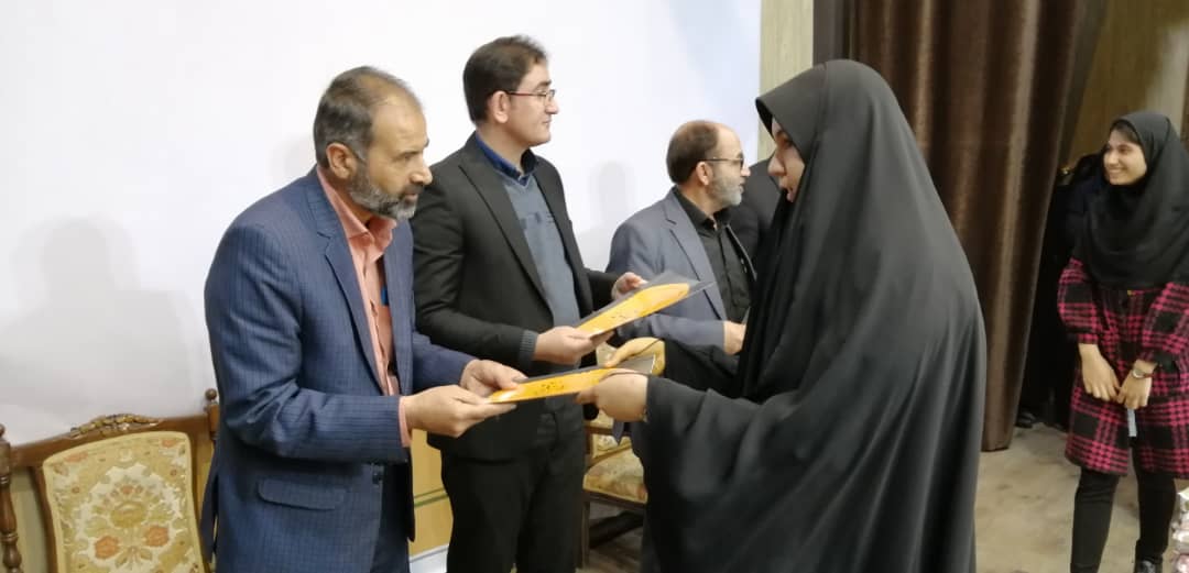 دانش آموزان و معلمان پژوهشگر فسا تجلیل شدند