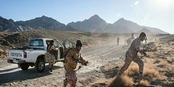 کشف بیش از یک تن مواد مخدر در درگیری مسلحانه پلیس با قاچاقچیان