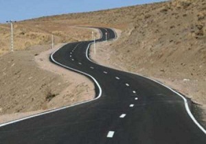 خط کشی بالغ بر ۳ هزار کیلومتر از محور‌های ارتباطی استان