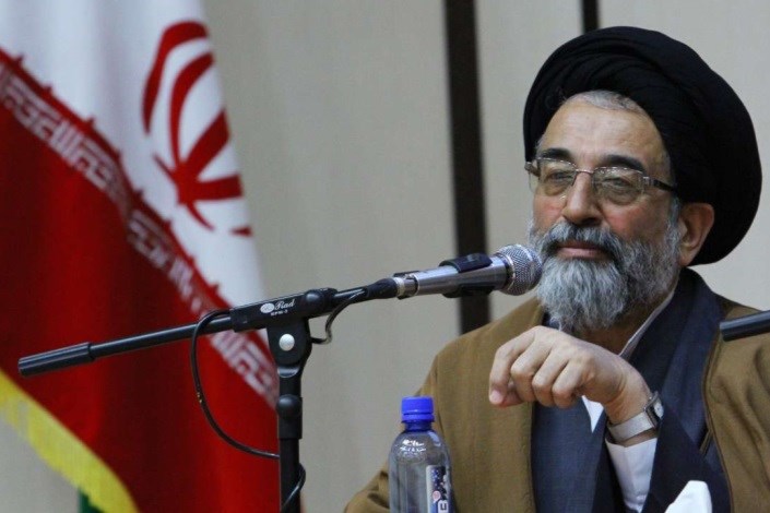 اگر کاندیدا داشتیم در انتخابات شرکت می‌کنیم