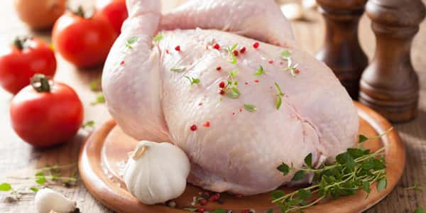 خرید گوشت مرغ بسته بندی در غرفه تره بار چقدر تمام می شود؟