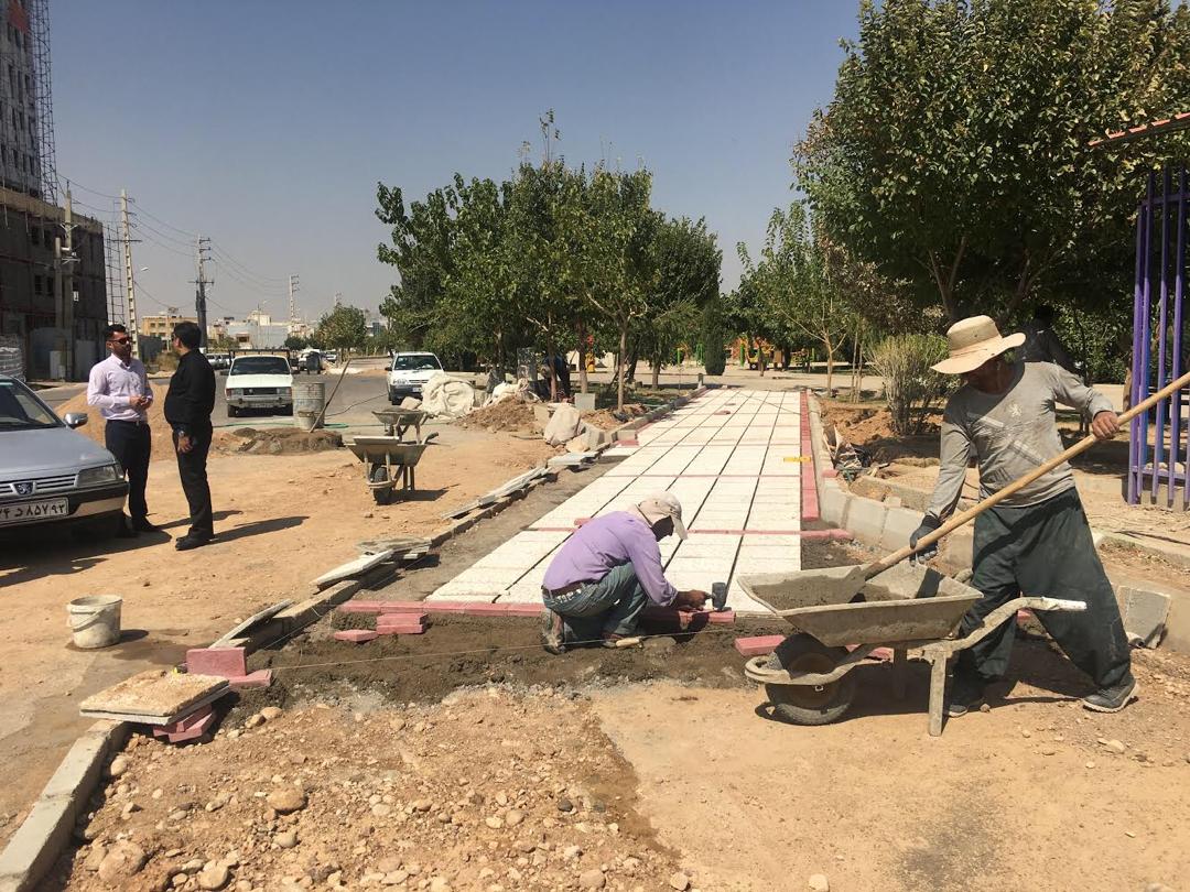احداث مسیر دوچرخه سواری و پیاده روی در منطقه ۱۰
