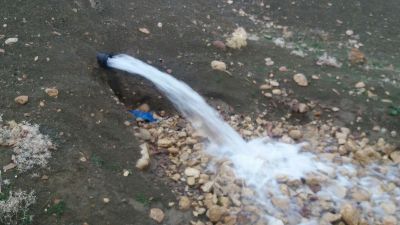 هدررفت آب شرب در روستای رشید + فیلم