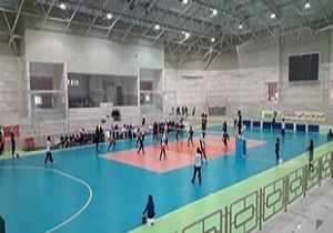 شکست پیاپی بانوان والیبالیست قم