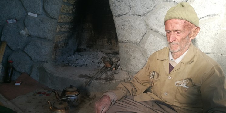 راز سلامتی &laquo;آقابگ&raquo; پیرترین کشاورز سی&zwnj;سخت + تصاویر