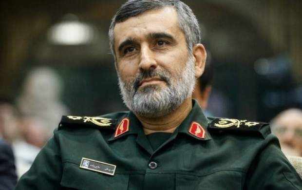 واکنش کاربران به حضور سردار حاجی زاده در نماز جمعه