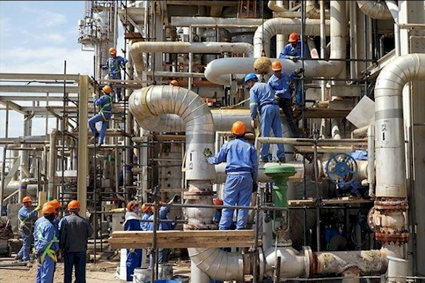 صنعت پتروشیمی از آغاز تا به امروز/ آخرین وضعیت صنعت پتروشیمی در کشور