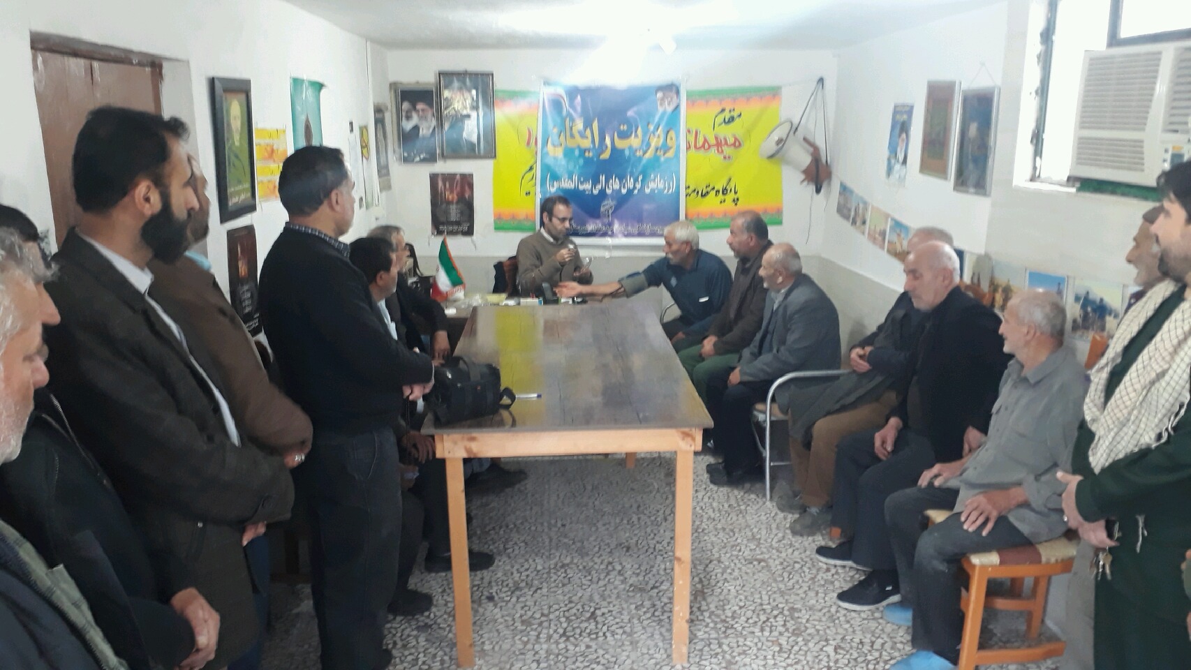 ویزیت رایگان اهالی روستای تیسیه خمام در اجرای طرح مردم یاری