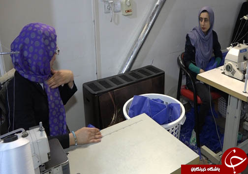 تولید سالانه ۲۵۰ هزار دست لباس بیمارستانی با همت معلولین تولید سالانه ۲۵۰ هزار دست لباس بیمارستانی با همت معلولین
