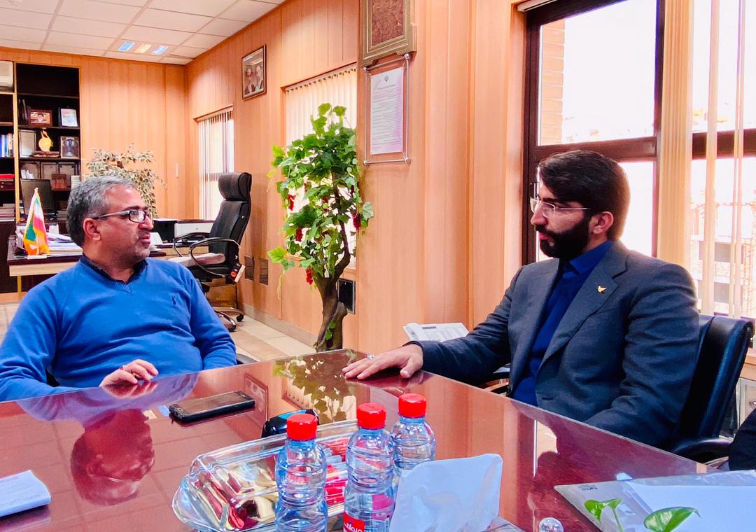 افزایش همکاری های پست فارس و بنیاد مسکن