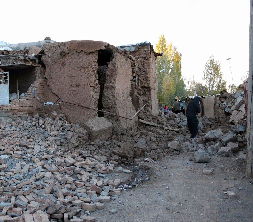 آغاز پرداخت مرحله دوم کمک بلاعوض دولت برای اسکان دائم زلزله زدگان آذربایجان شرقی