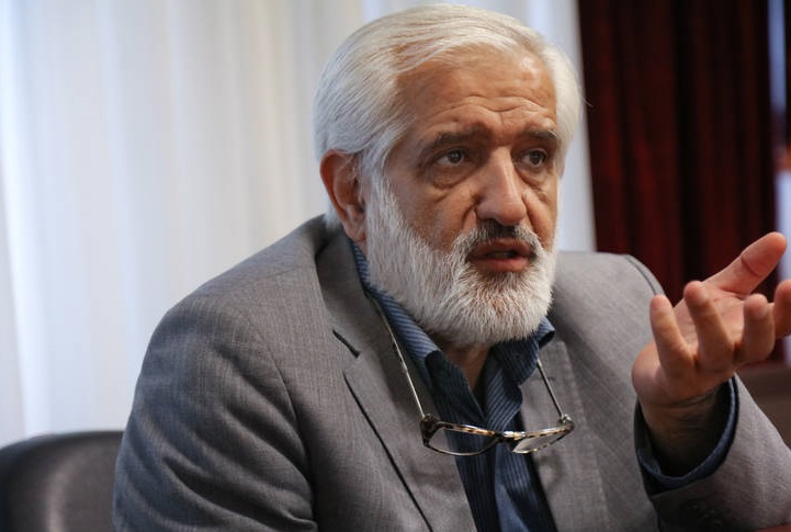 راه نجات کشور حرکت در مسیر تغییر در چهارچوب قانون اساسی است