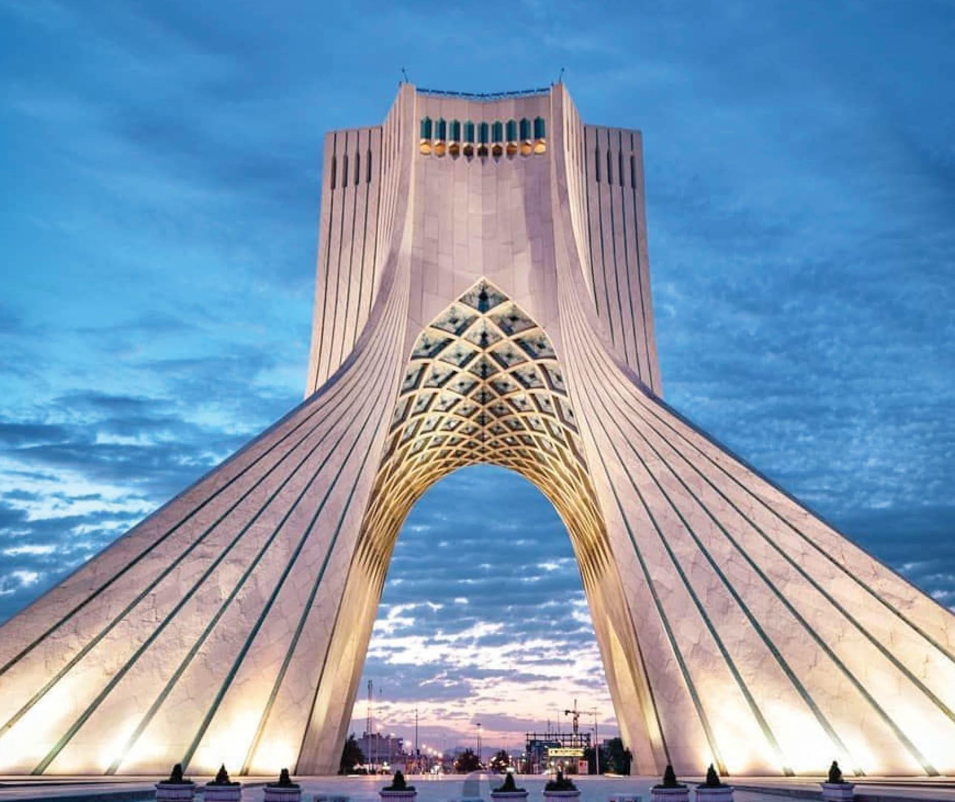 معروف&zwnj;ترین میدان&zwnj;های جهان + تصاویر