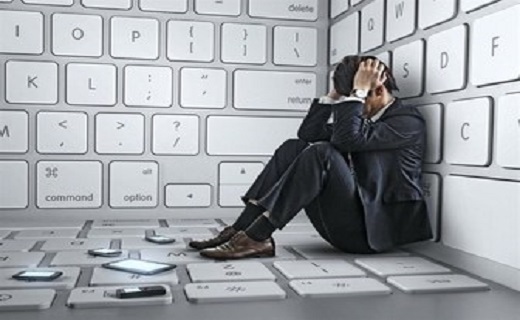  اعتیاد فرد به فضای مجازی