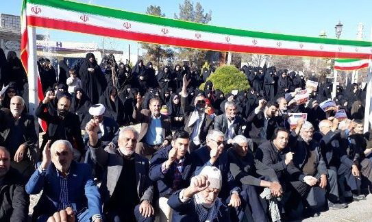 آغاز تجمع باشکوه یوم الله 9 دی در کرمان