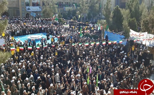 اجتماع باشکوه مردم قم همزمان با یوم الله ۹ دی در مدرسه فیضیه قم